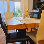 Little Paradise - - 2 Minuti Dal * ארונה