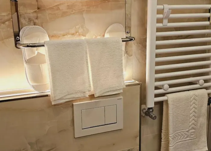 Apartment Little Paradise - - 2 Minuti Dal Arona